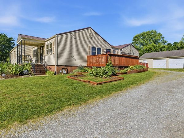 442 Crescent Dr , Springfield, TN 37172