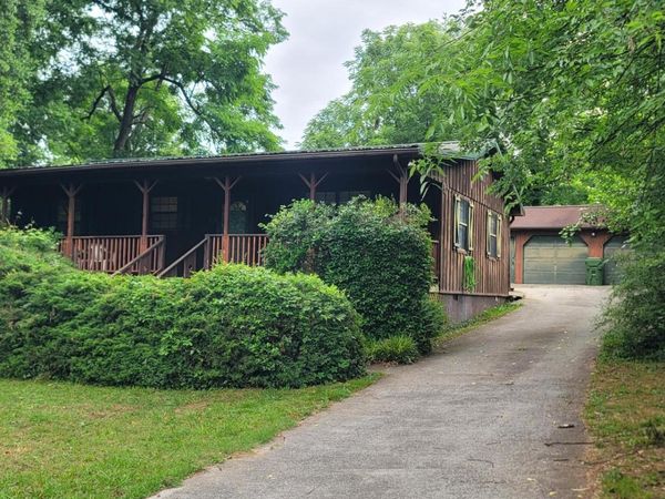 628 Front St , Maryville, TN 37804