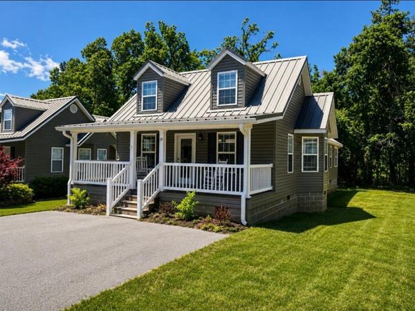39 FRANK FREEWAY DR, Iuka, MS 38852