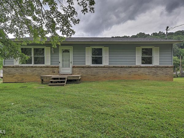 1117 Hunting Hill Road, Piney Flats, TN 37686