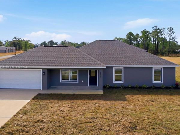 6823 Dickinson Drive , Sebring, FL 33872