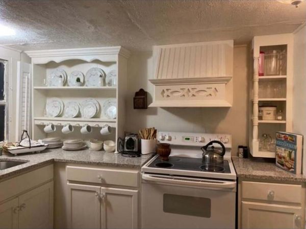 3224 Old Highway 411, Dandridge, TN 37725