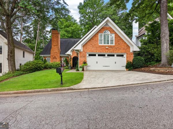 1127 Druid Lake, Decatur, GA 30033