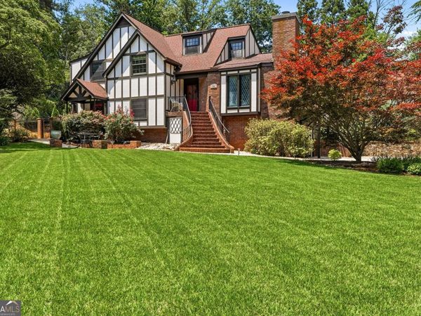 1581 Bentcreek Drive, Marietta, GA 30062