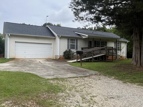 113 Hoyt Road, Milner, GA 30257