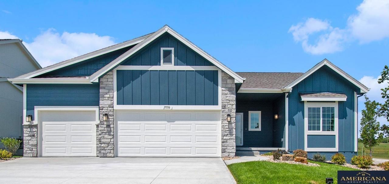 17706 Greenfield Street, Omaha, NE 68136