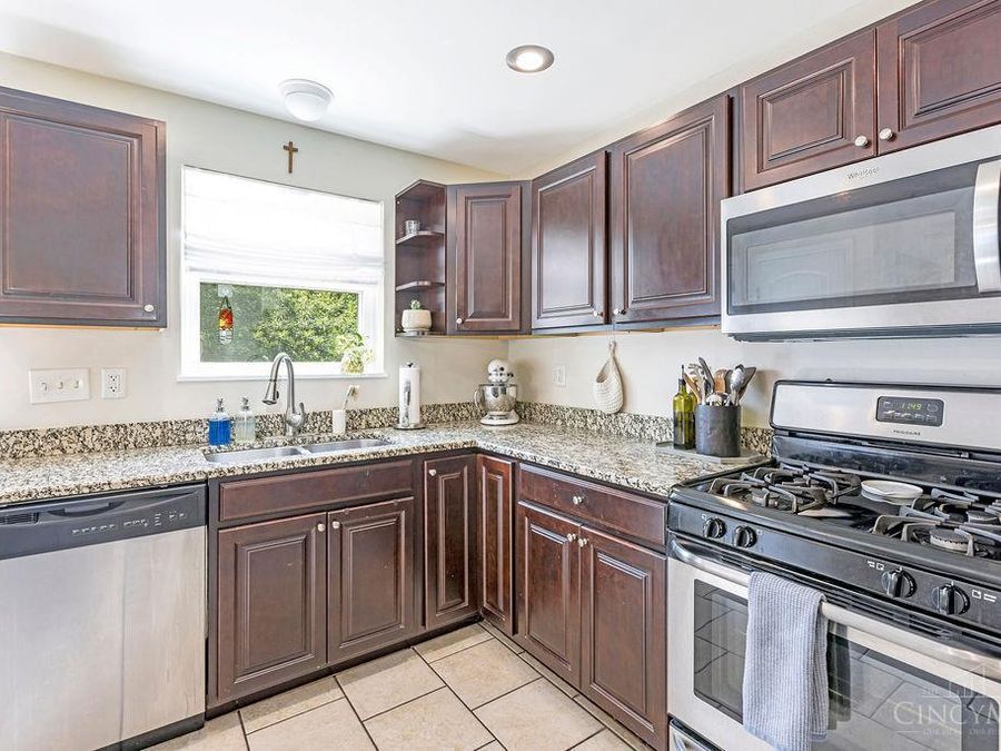 5893 Juvene Way, Delhi Township, OH 45233 Photo 15