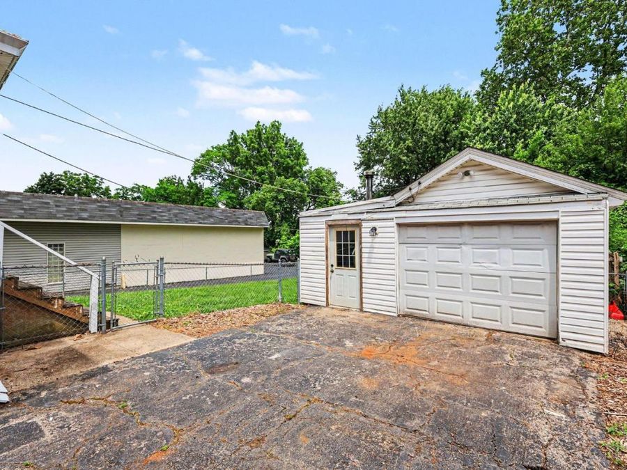 3742 Applegate Avenue, Cheviot, OH 45211 Photo 15