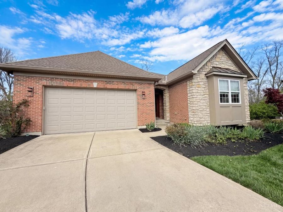 8016 Stonegate Drive, Anderson Township, OH 45255 Photo 1