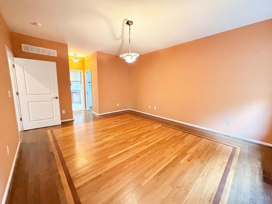 8016 Stonegate Drive, Anderson Township, OH 45255 Photo 9
