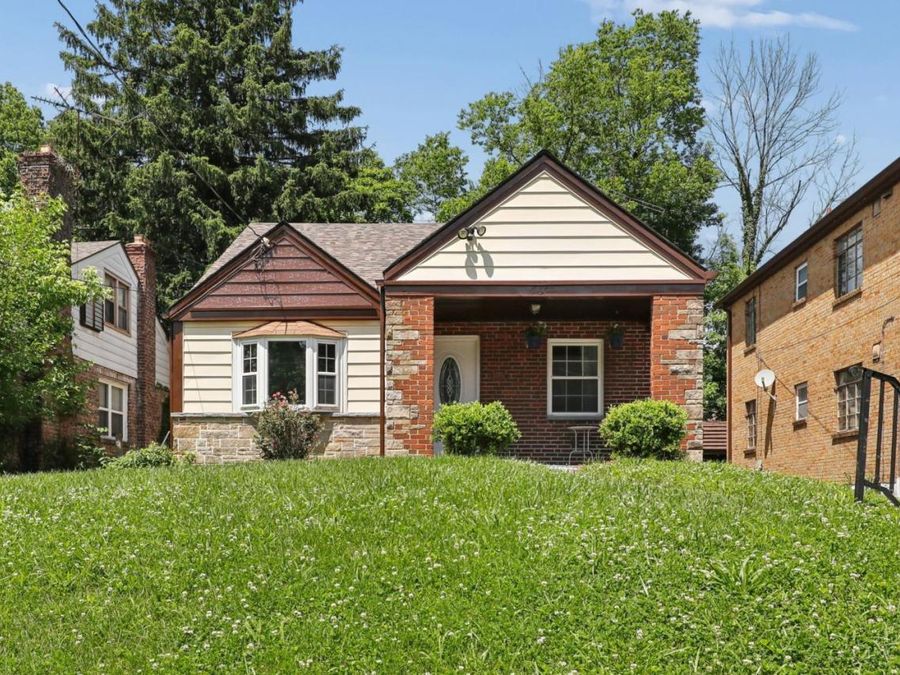 2652 Cedarbrook Drive, Golf Manor, OH 45237 Photo 1