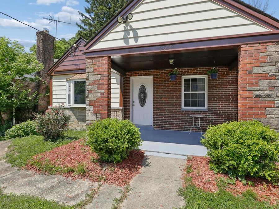 2652 Cedarbrook Drive, Golf Manor, OH 45237 Photo 2