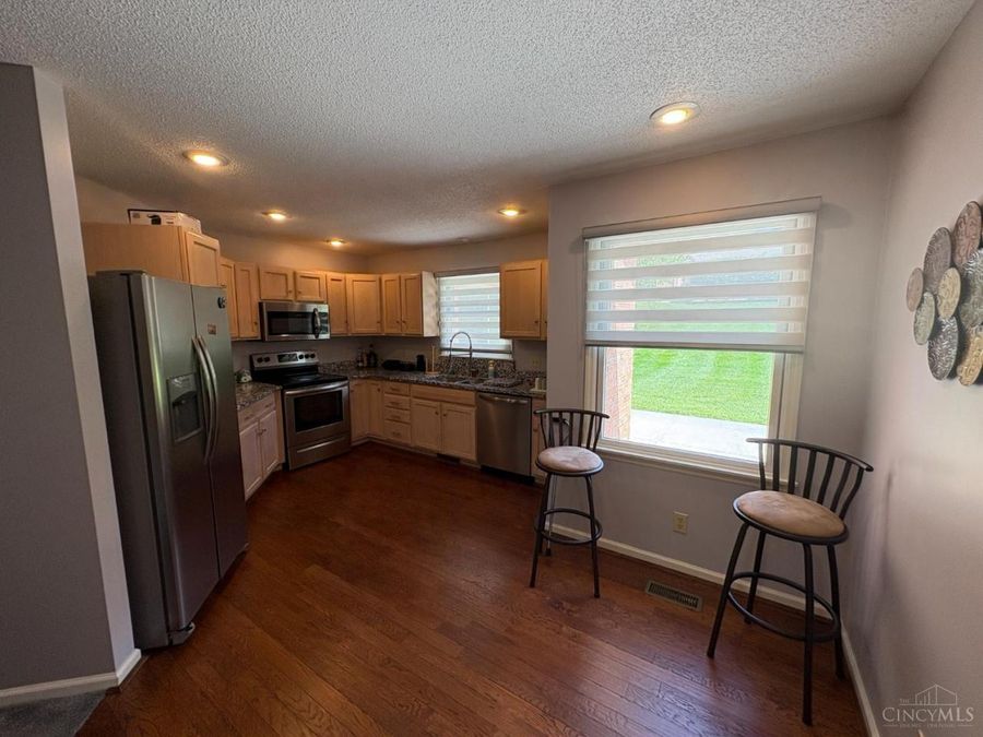 1240 Stephanie Drive, Hamilton, OH 45013 Photo 4