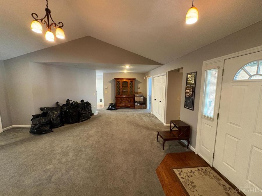 1240 Stephanie Drive, Hamilton, OH 45013 Photo 6