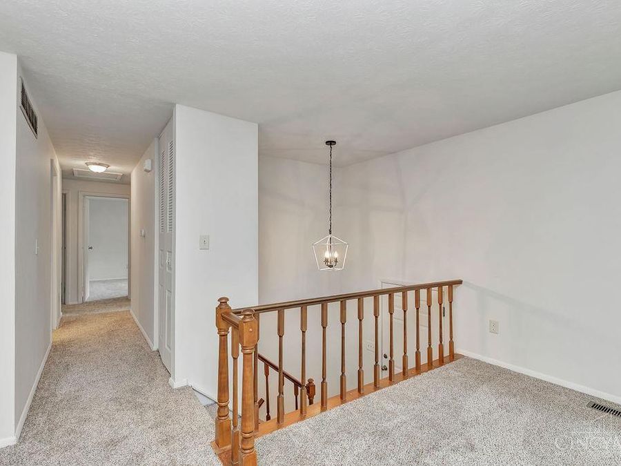 10683 Stonewood Court, Springfield Township, OH 45240 Photo 3