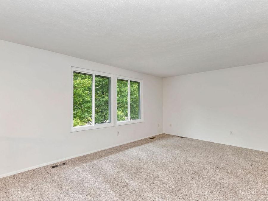 10683 Stonewood Court, Springfield Township, OH 45240 Photo 6