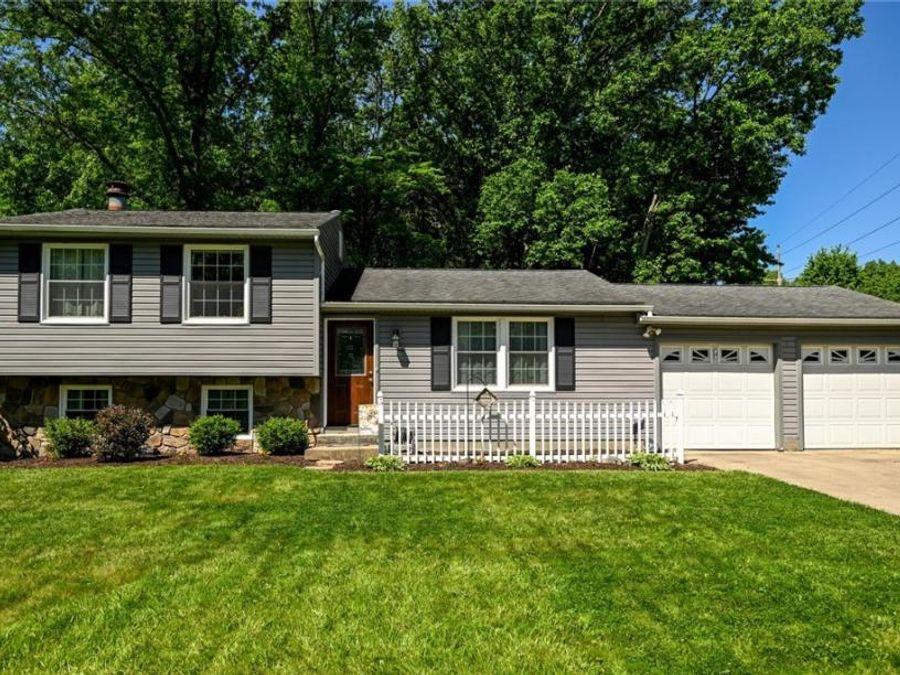 4092 Hummingbird Trail , Stow, OH 44224 Photo 1