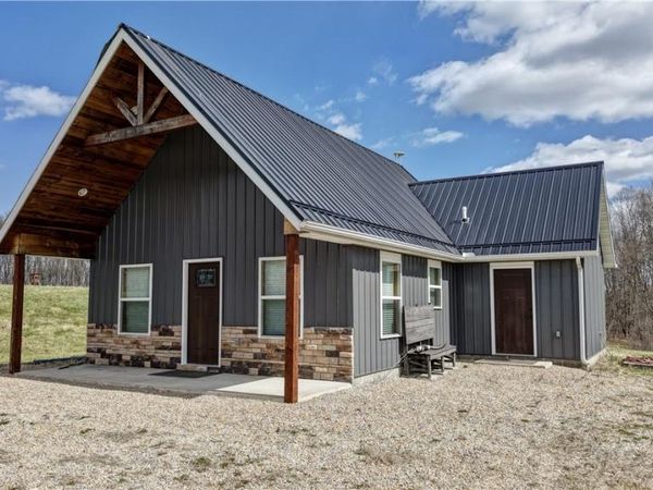 41264 Township Road 58 , Coshocton, OH 43812