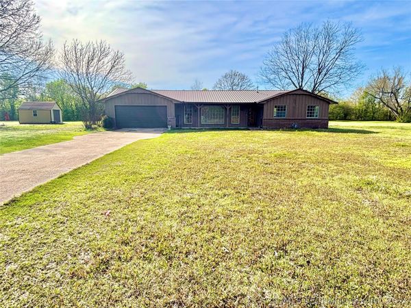 402 S Sockey Lane , Stigler, OK 74462