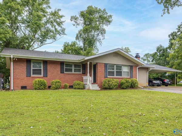 3702 Broadmor Road NW, Huntsville, AL 35806