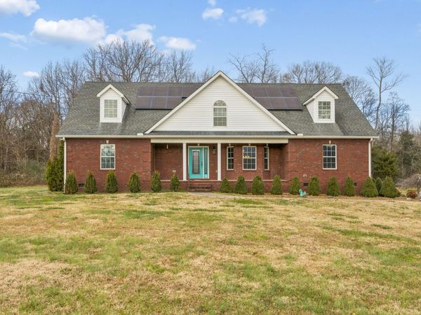 5453 Hillsboro Viola Rd , Manchester, TN 37355
