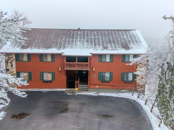 429 Deer Path Lane , Unit APT 103, Gatlinburg, TN 37738