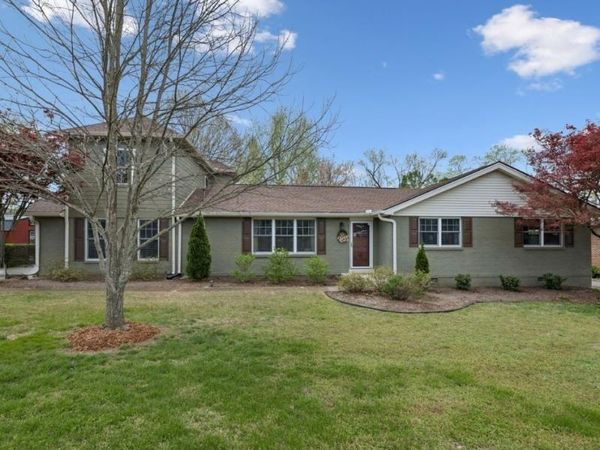 2913 Fernbrook Ln , Nashville, TN 37214