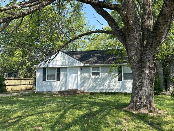 5506 Meadowcrest Ln , Nashville, TN 37209
