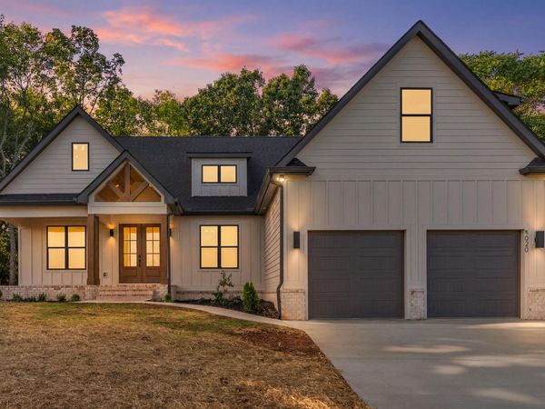1020 The Gates Drive, Decatur 37322