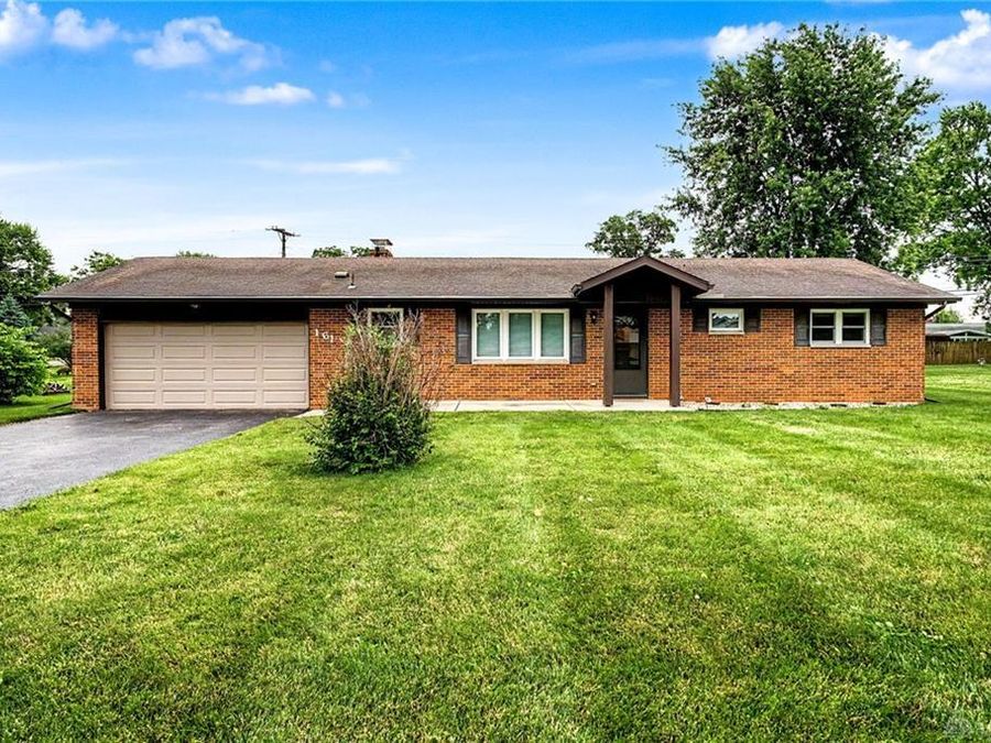 161 Hardacre Drive, Xenia, OH 45385 Photo 1