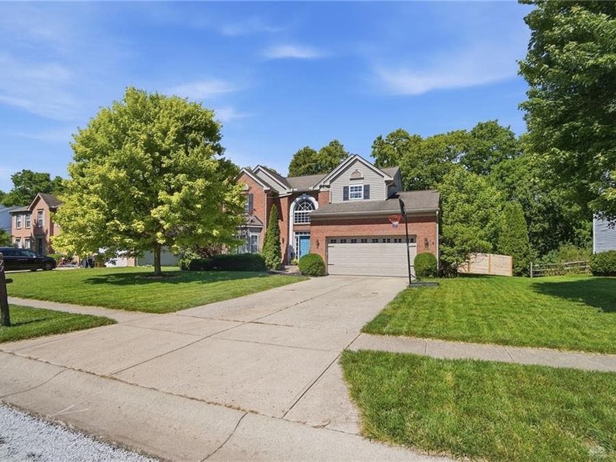 77 W Waterbury Drive, Springboro, OH 45066 Photo 1