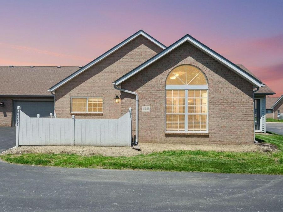 4969 Meadow Run Drive , Hilliard, OH 43026 Photo 1