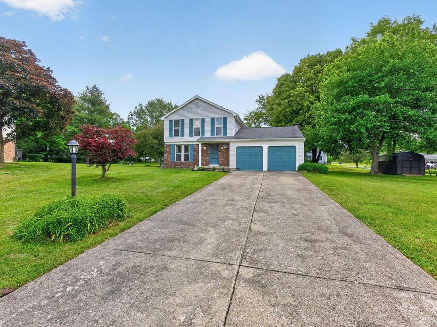 8613 Meadowton Court , Pickerington, OH 43147 Photo 1