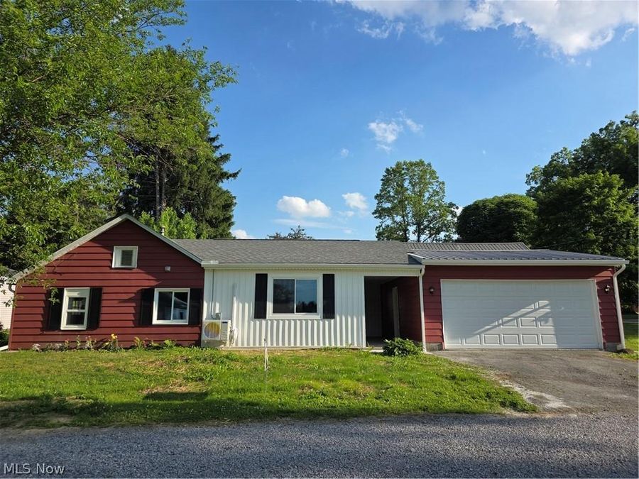 446 N Middle Street , Columbiana, OH 44408 Photo 1