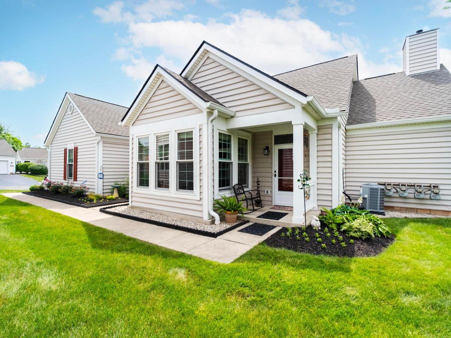 5890 Oak Path Lane , Columbus, OH 43213 Photo 1