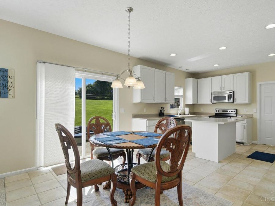 6072 Spring Lake Drive, Fairfield Township, OH 45011 Photo 7