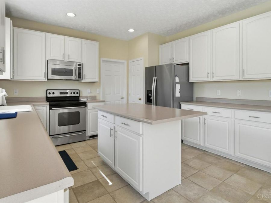 6072 Spring Lake Drive, Fairfield Township, OH 45011 Photo 8