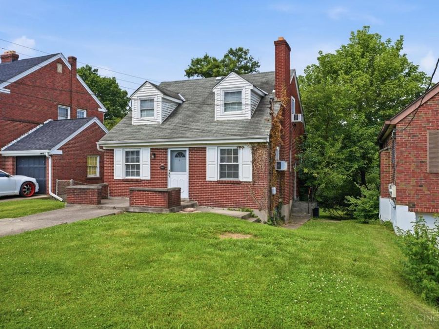 5251 Relluk Drive, Green Township, OH 45238 Photo 6
