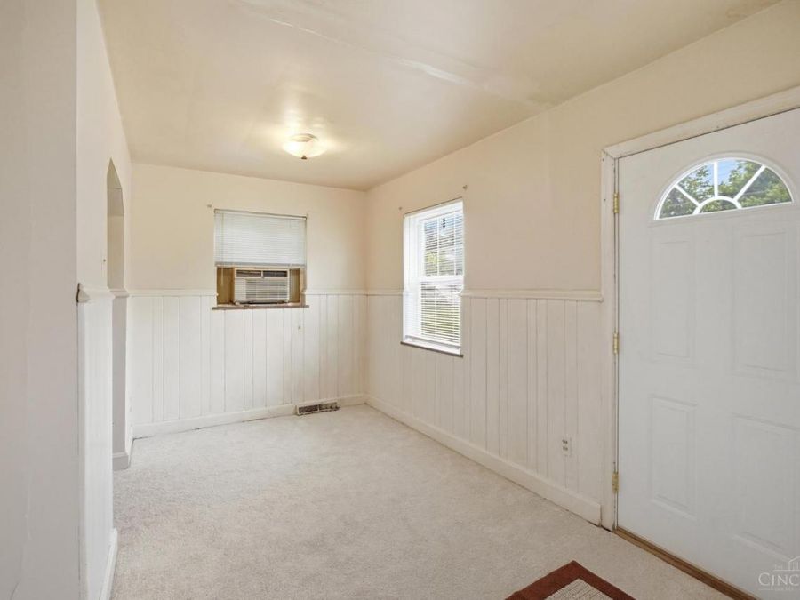5251 Relluk Drive, Green Township, OH 45238 Photo 8