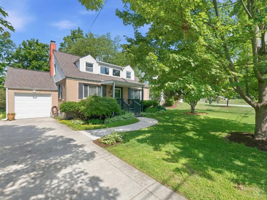 7271 Thomas Drive, Madeira, OH 45243 Photo 2