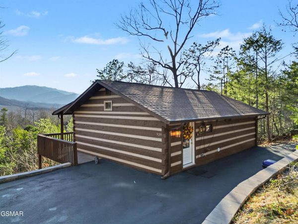 939 Vixen Run , Gatlinburg, TN 37738