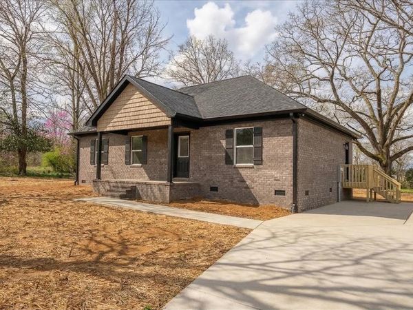 3987 Buffalo Rd , Summertown, TN 38483