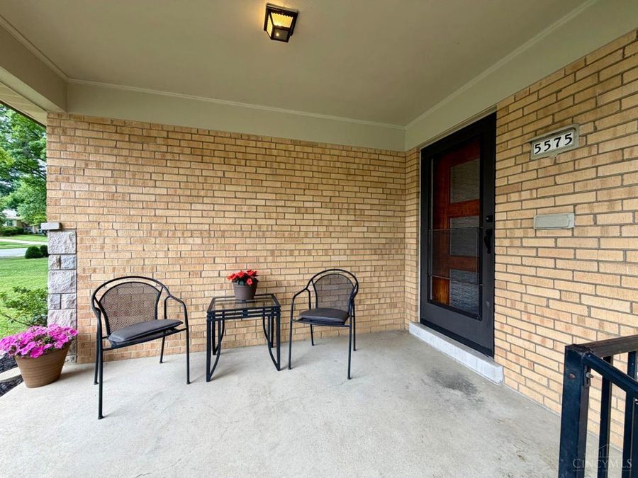 5575 Edger Drive, Green Township, OH 45239 Photo 8