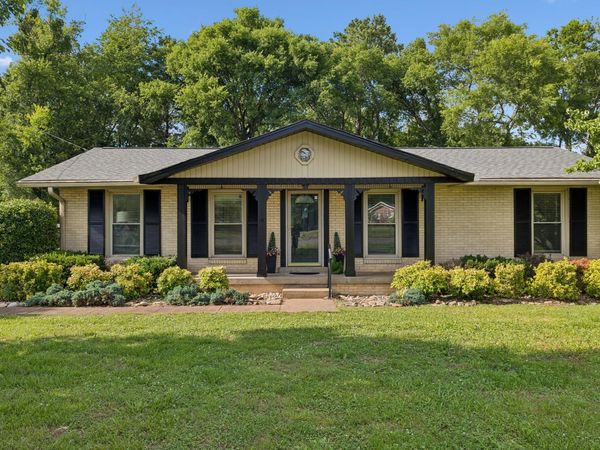 810 W Northfield Blvd , Murfreesboro, TN 37129