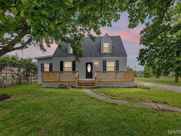 21 Mills Cart Road , Salem, IL 62881