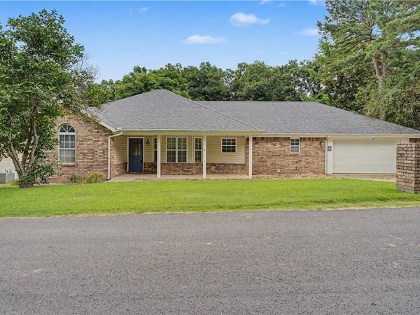 4 Benwick Lane , Bella Vista, AR 72714