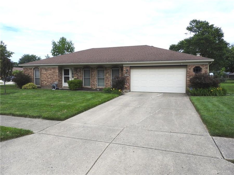 4024 Loop Drive, Englewood, OH 45322 Photo 1