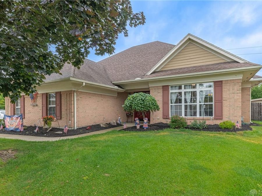 3866 Callaway Court, Bellbrook, OH 45305 Photo 1