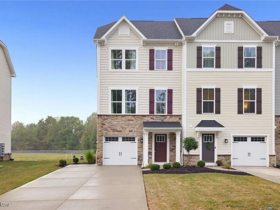 316 E Reno Drive , Louisville, OH 44641 Photo 1