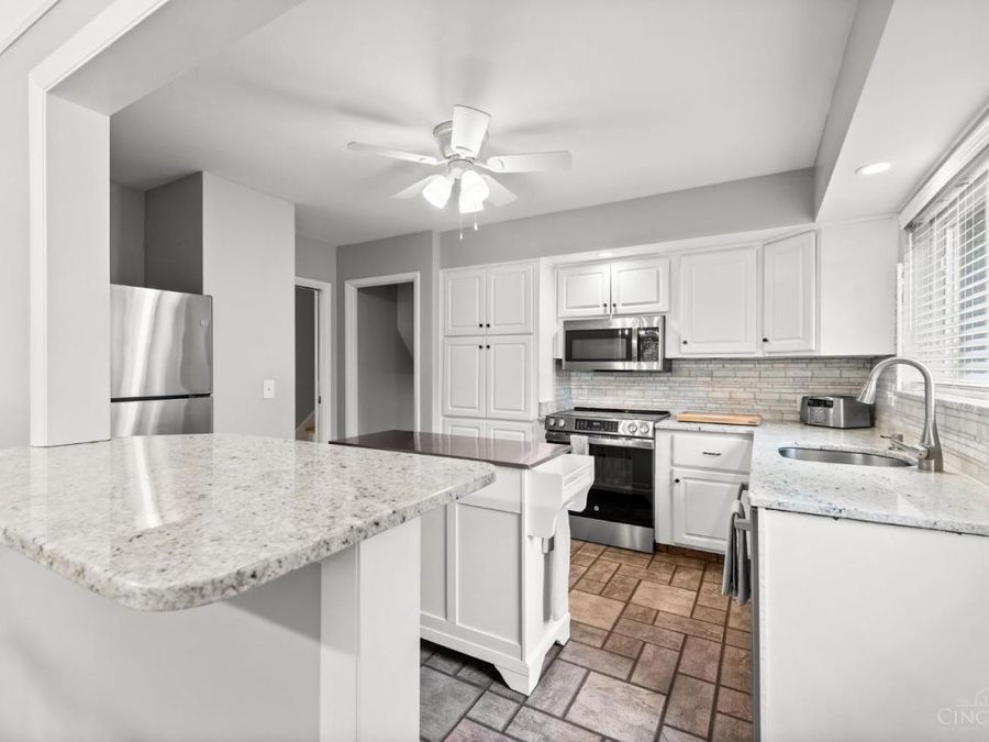 7934 Frolic Drive, Sycamore Township, OH 45236 Photo 11